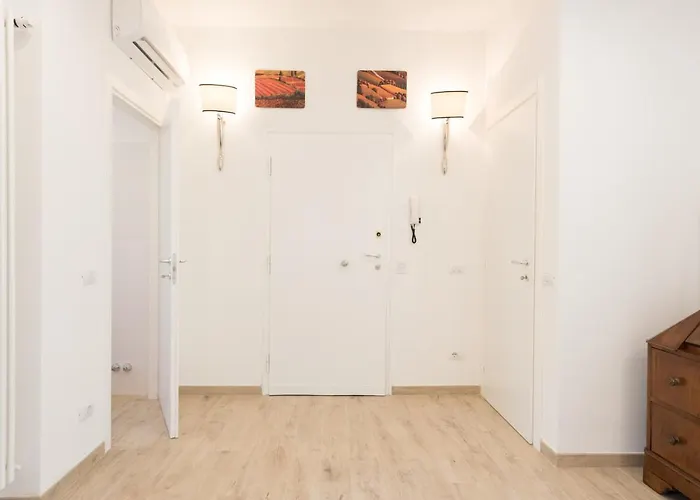 Cool Flat Alberti Lift, Terraces, Free Parking
